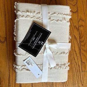NWT Scandinavian Design Full/Queen Duvet Cover + 2 Standard Shams